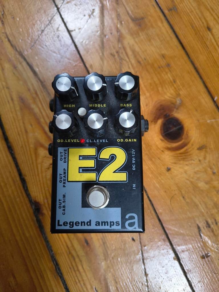 AMT Legend Amps E2 - Préampli guitare / overdrive, Enlèvement, Volume