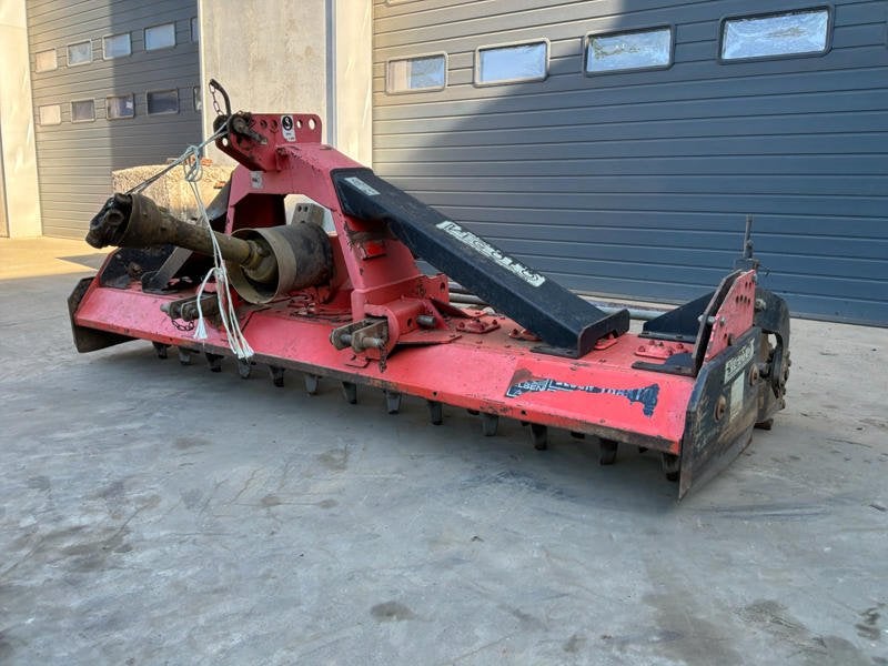 2000 Vigolo EN 300 N Herse rotative à têtes, Articles professionnels, Agriculture | Outils, Labour