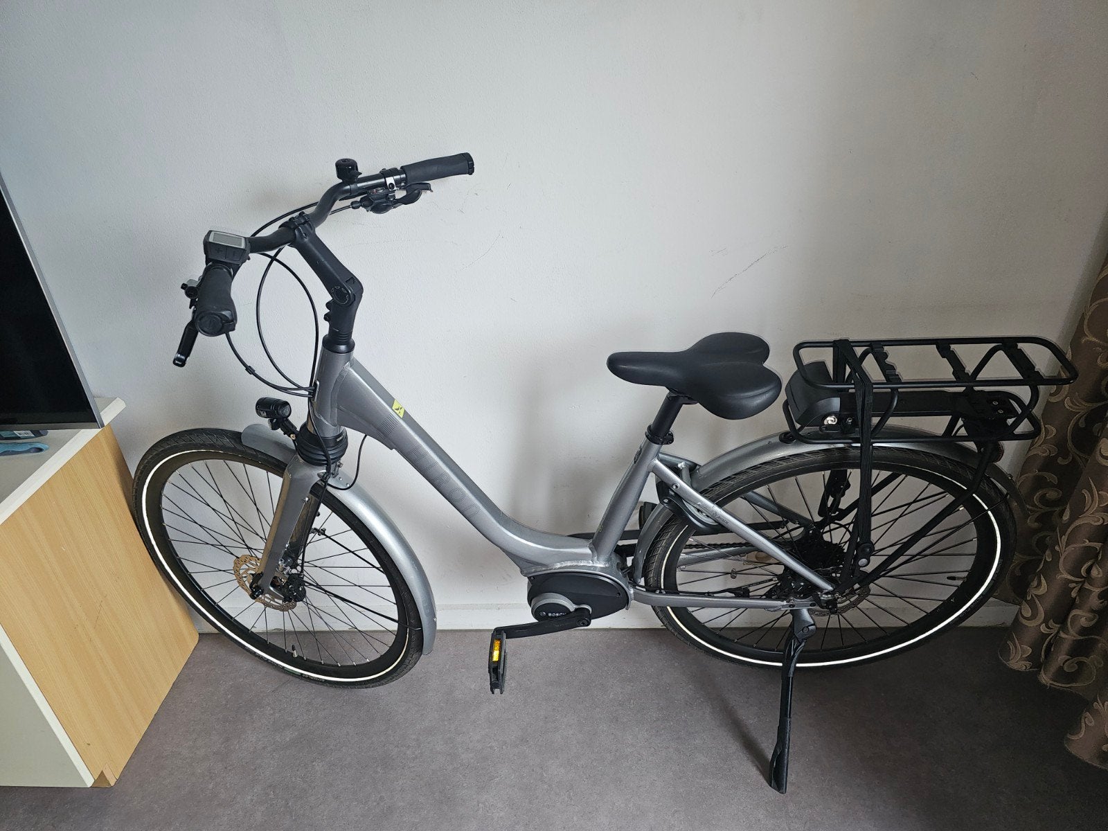 elektrische dames fiets. bosch middenmotor Maat M,, Enlèvement