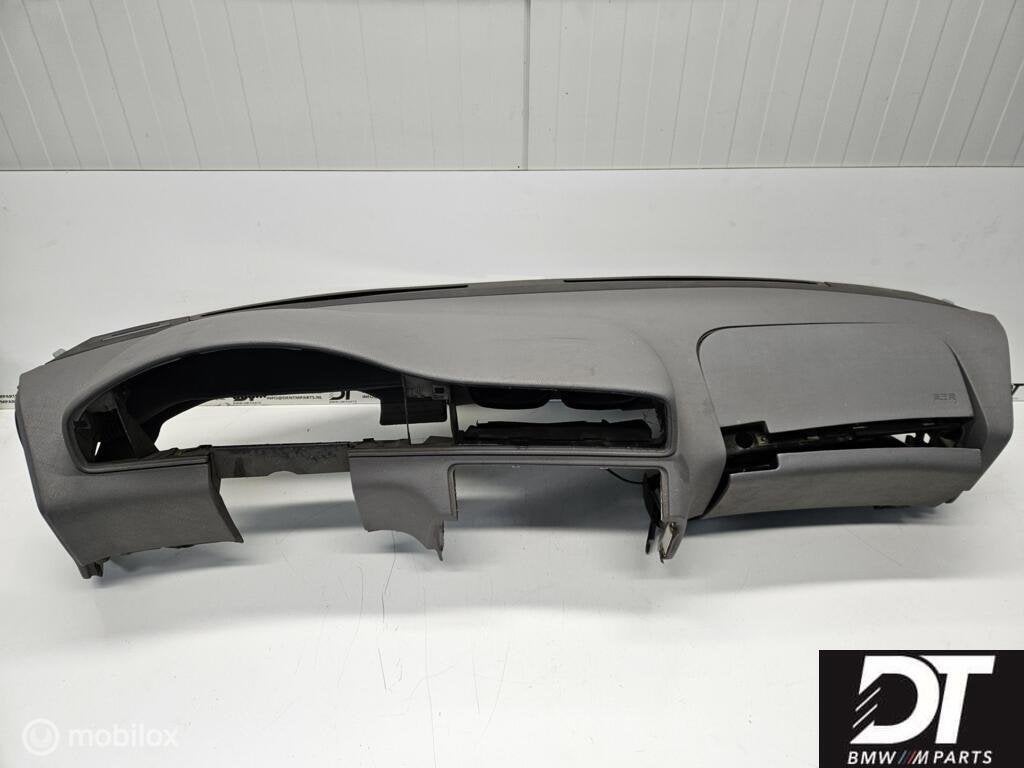 Dashboard grijs BMW 8-serie E31 ('90-'99) 51458169093, Gebruikt, Ophalen of Verzenden, BMW, BMW