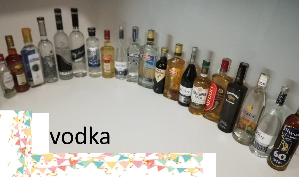 vodka et liqueurs — 20 bouteilles — uniquement en lot, Enlèvement