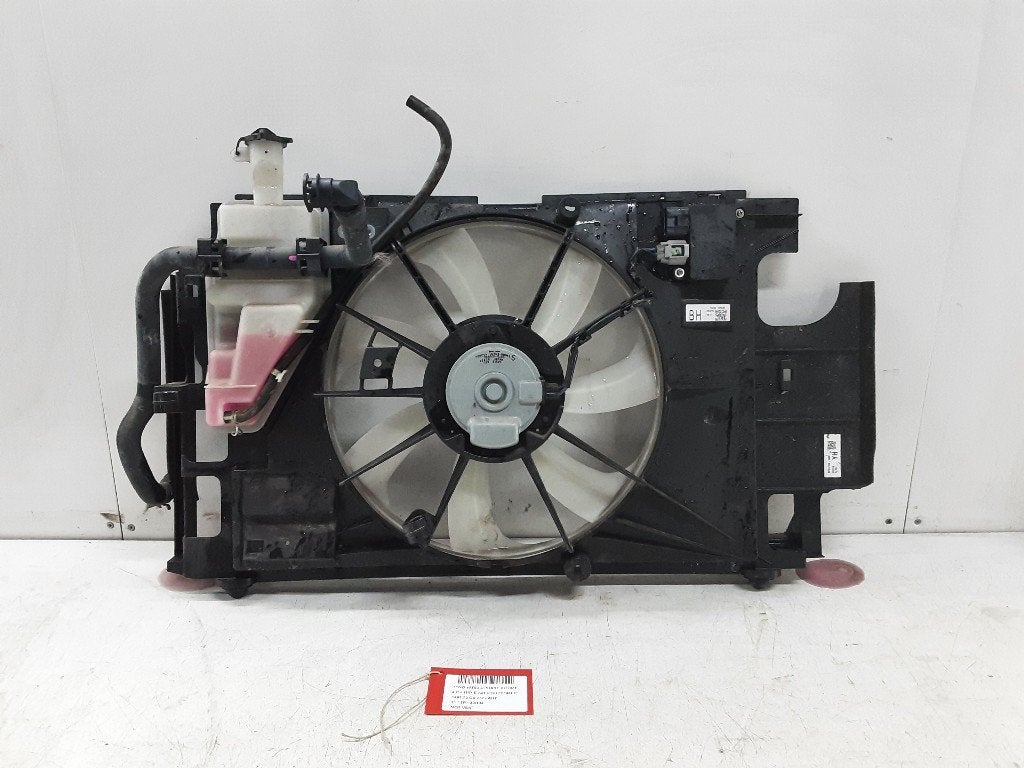 VENTILATEUR RADIATEUR MOTEUR Yaris III (P13) (16363-0D061), Mevr. I. Hauben, Toyota, Utilisé, Rue de l'Espoir 34 34
4030  GRIVEGNÉE, BE