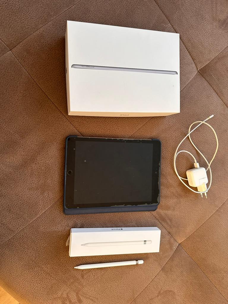 iPad 6 Generatie 32 GB met Appel Pencil, Computers en Software, Apple iPads, Ophalen, Zo goed als nieuw, 32 GB