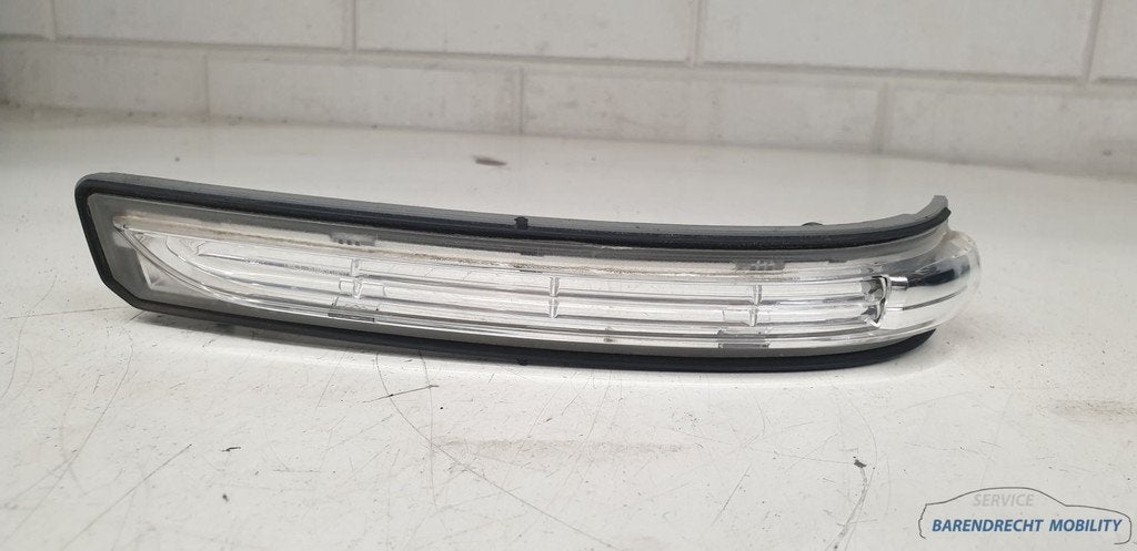 Clignotant LED gauche pour Mercedes Classe A restyl e W169,, Autos : Pièces & Accessoires, Éclairage, Mercedes-Benz, Utilisé