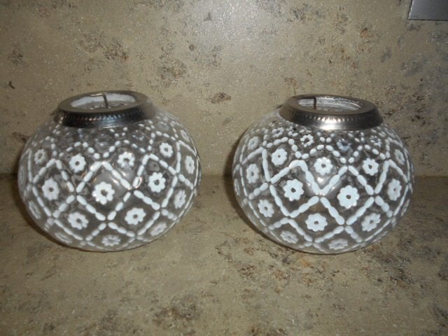 2 Mooie theelicht-bollen, Huis en Inrichting, Ophalen, Zo goed als nieuw, Glas