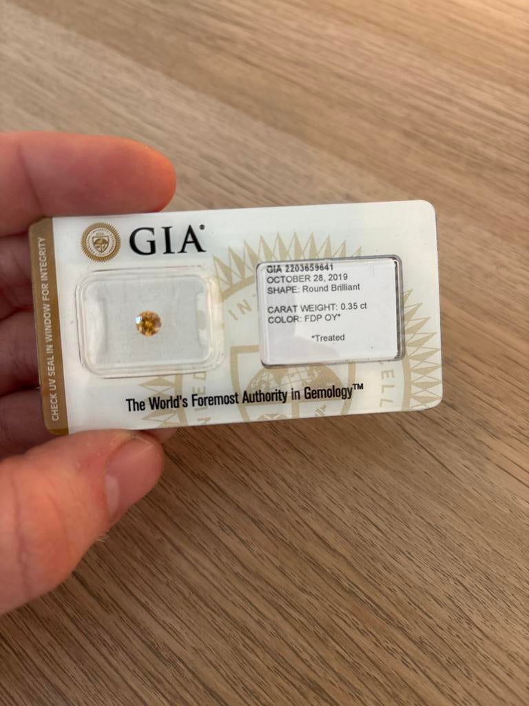 Te koop: GIA gecertificeerde fancy kleur diamant, Ophalen of Verzenden, Nieuw