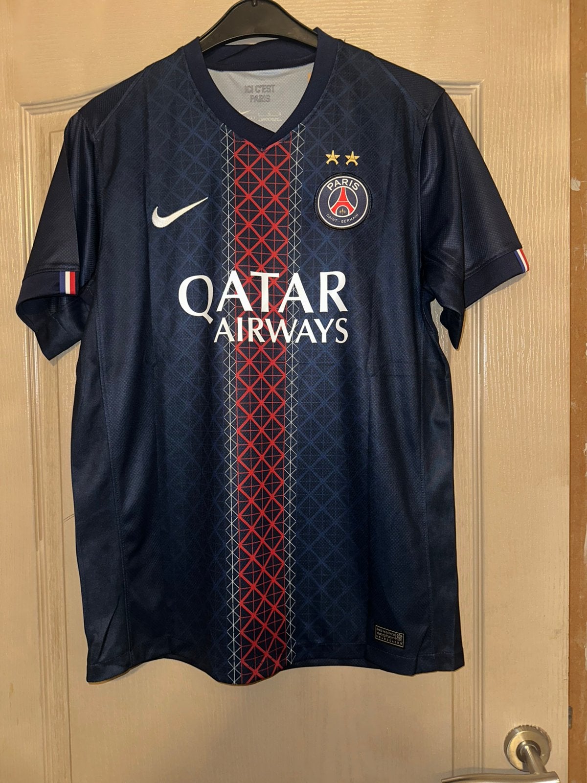 Maillot du psg 2 étoiles, Sport en Fitness, Voetbal, Ophalen of Verzenden, Nieuw, Shirt