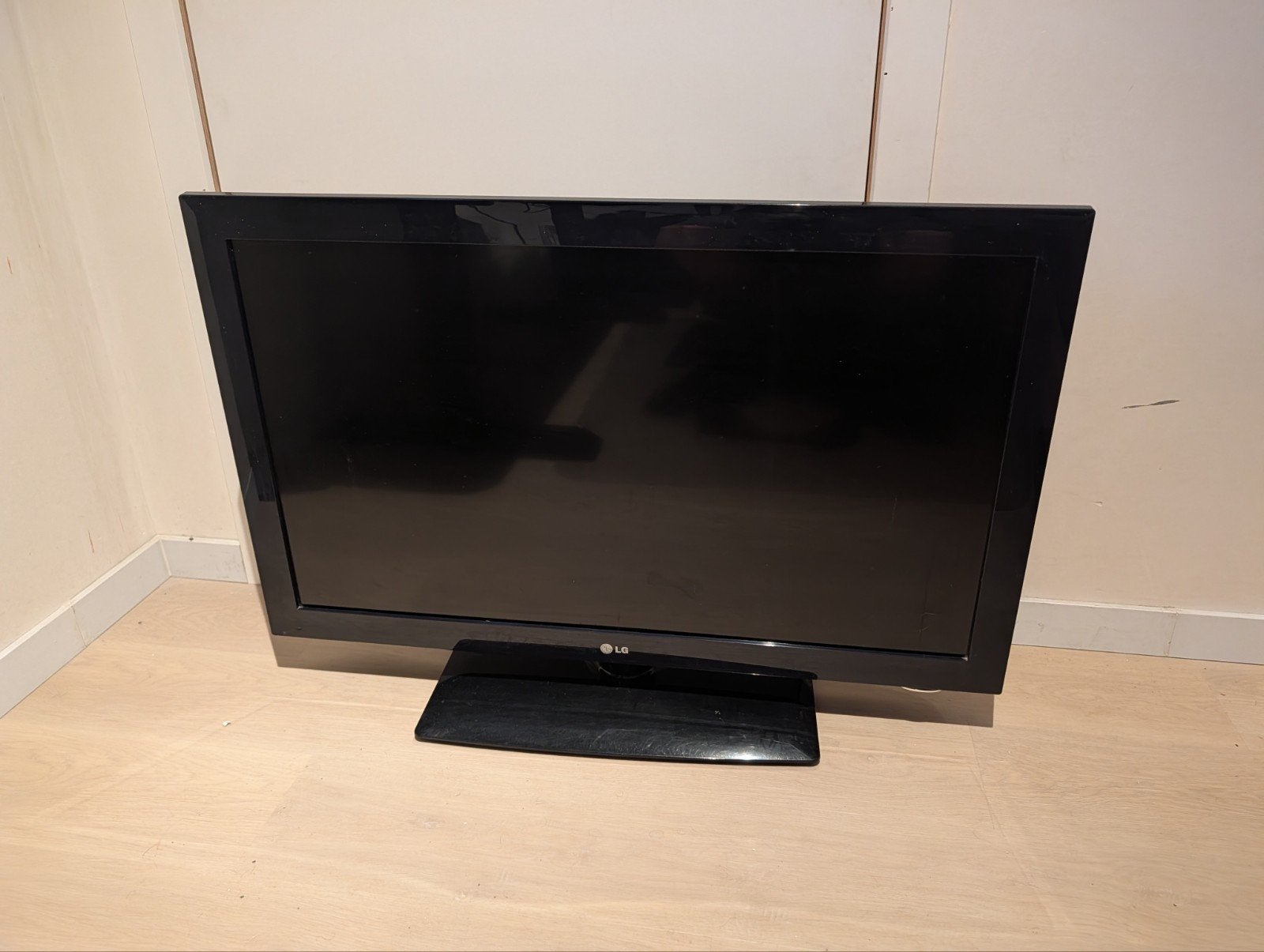 LG 37LK430 LCD TV – 37 inch
Te koop: LG LCD-televisie,, Audio, Tv en Foto, Televisies, Ophalen, LCD, LG