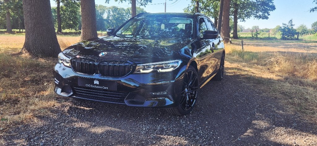 BMW 318DA Sportseats-Leder-Ambiance-Camera-Shadowpack-12MGAR, Autos, Cuir, Achat, Entreprise, Entretenue par le concessionnaire