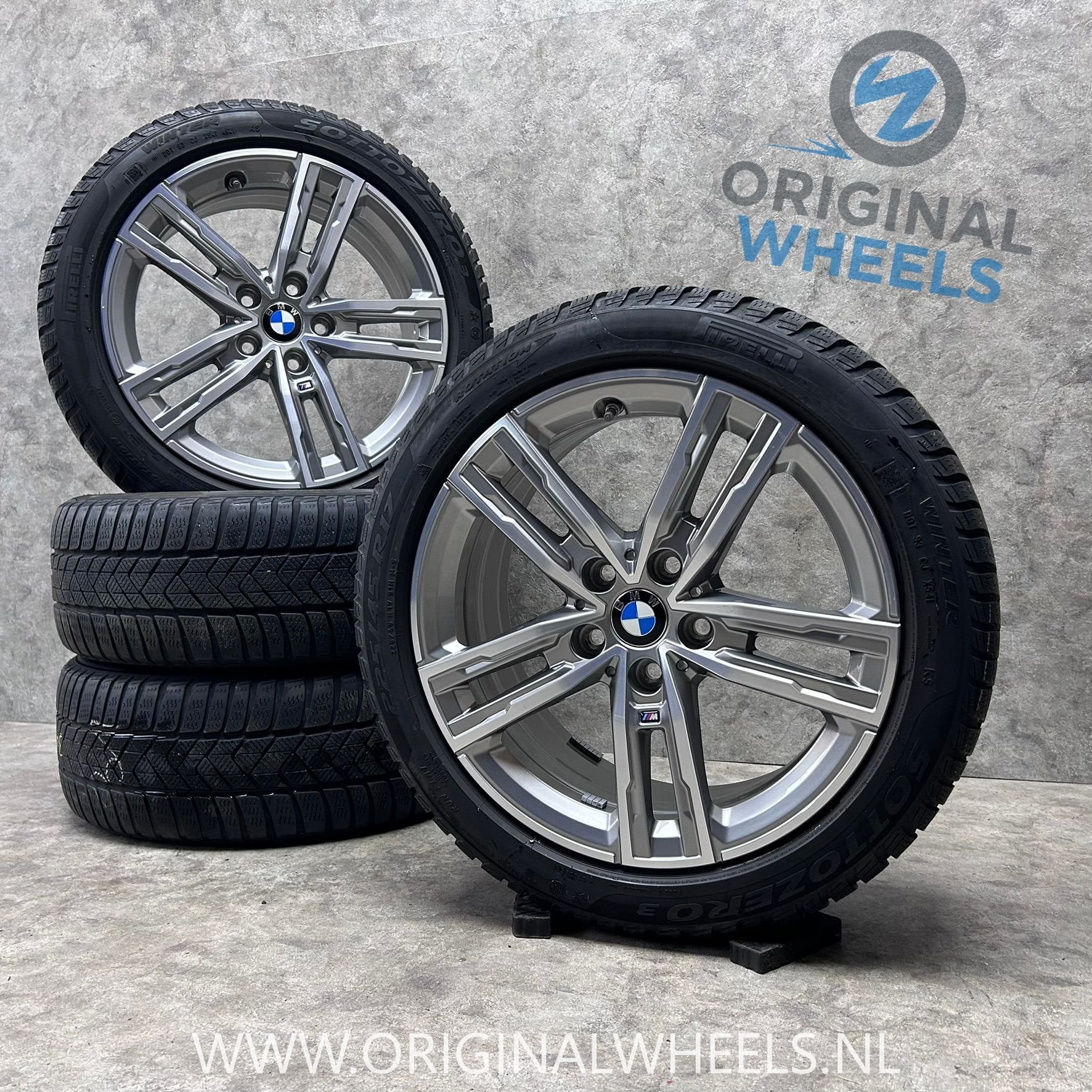17 inch originele velgen ☀️ of ❄️ banden BMW 1 2 serie 550 M, Gebruikt, -, -, Banden en Velgen