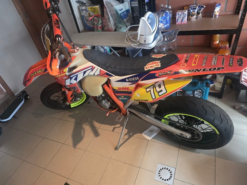 Ktm 450 supermotard, Motoren, 2 cilinders, Gebruikt, Particulier, Minimaal motorrijbewijs A2
