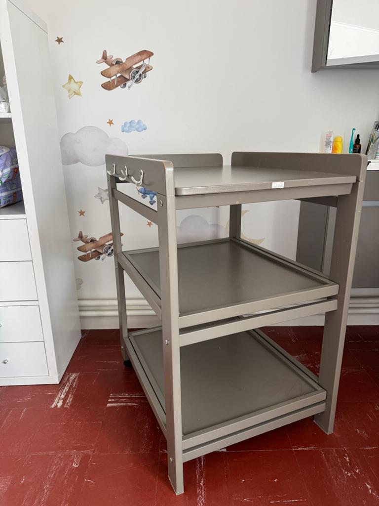QUAX verzorgingstafel, Kinderen en Baby's, Badjes en Verzorging, Ophalen, Zo goed als nieuw