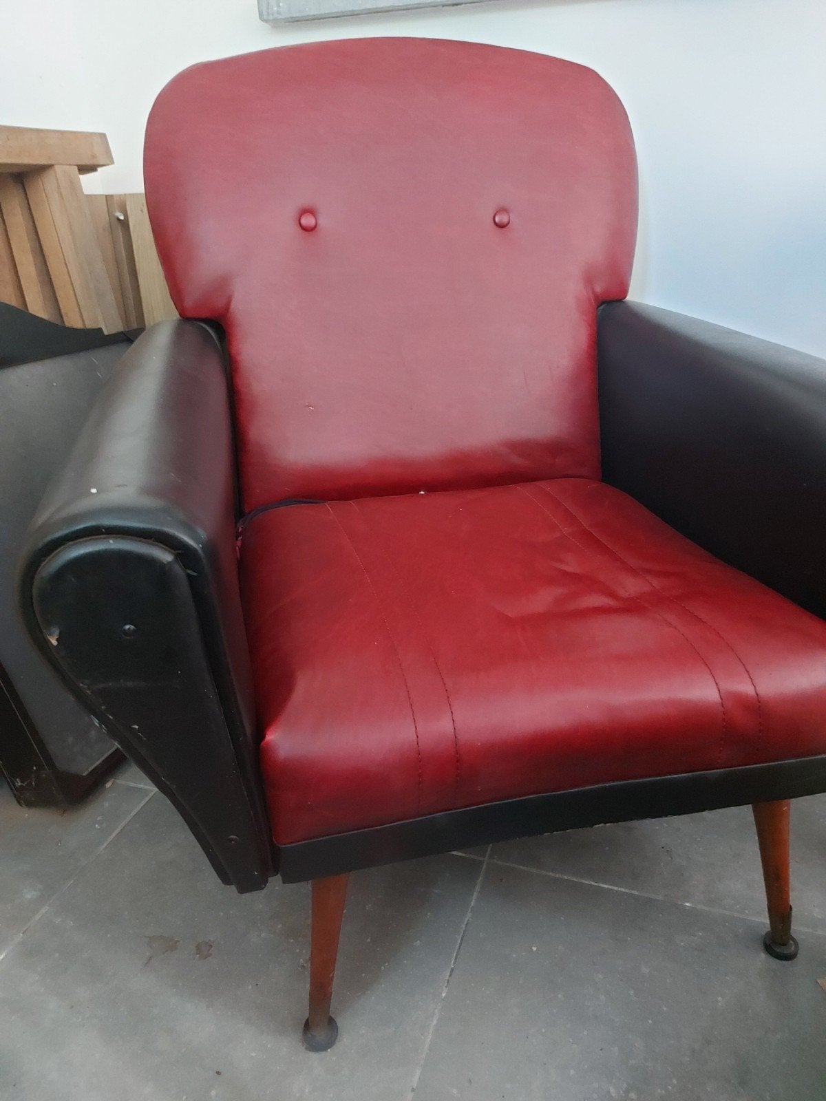 Vintage retro fauteuil van kunstleder, Enlèvement