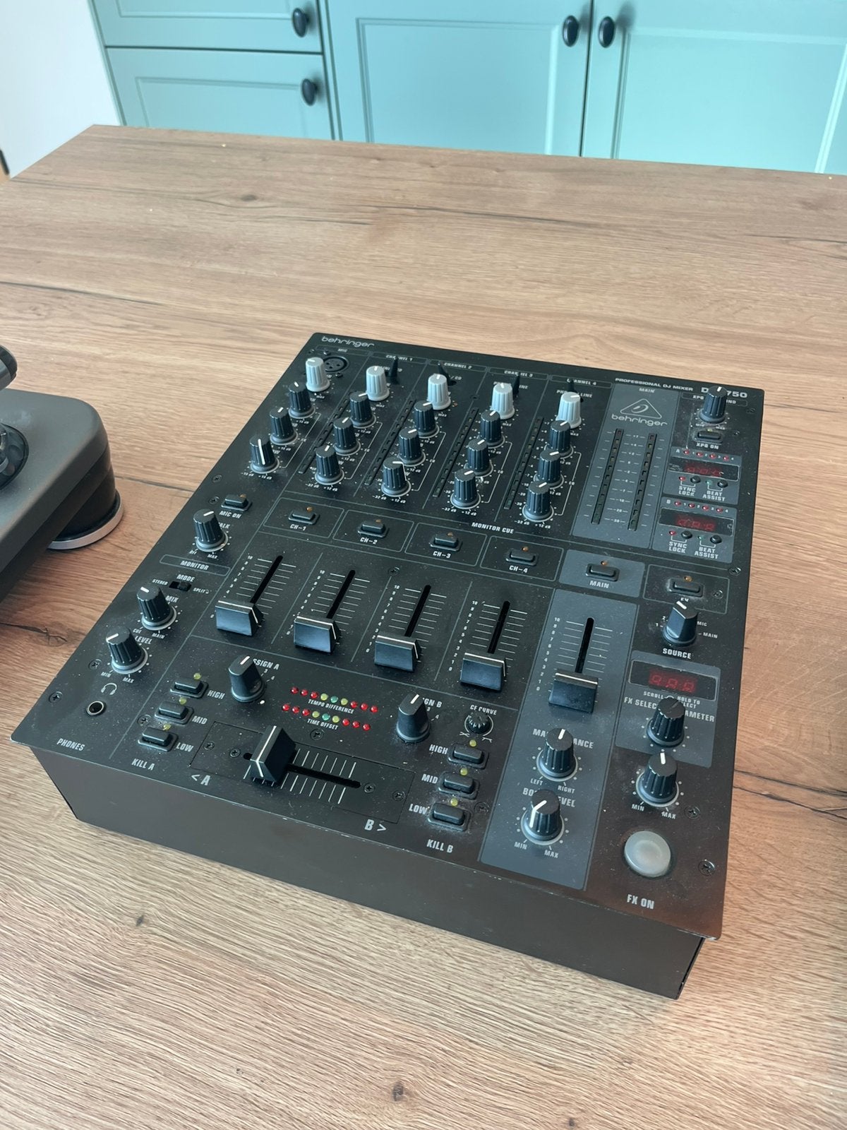Behringer DJX 750, Ophalen of Verzenden, Gebruikt