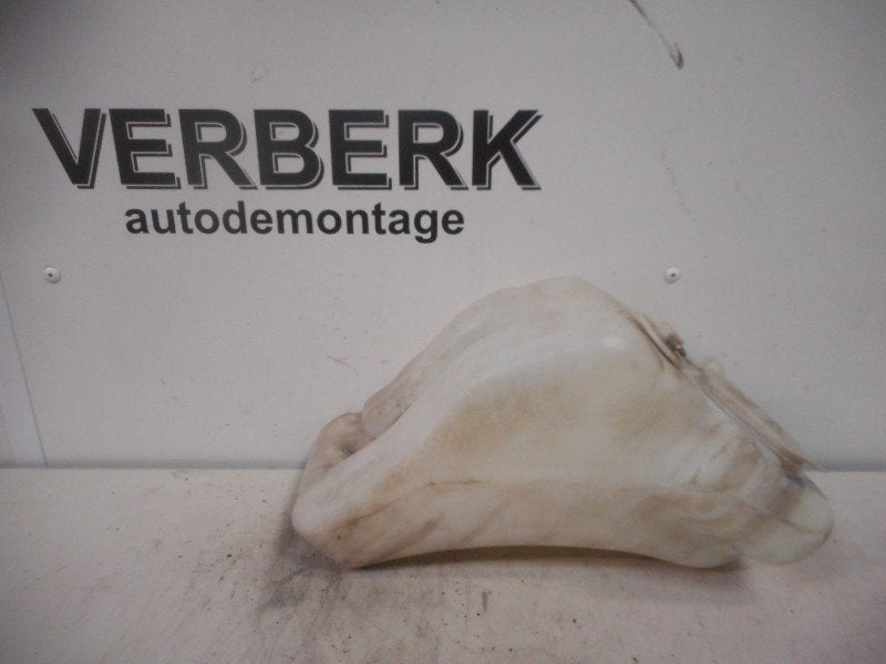 RUITENSPROEIERRESERVOIR 190 (W201) (mercedes2018690620), Auto-onderdelen, Gebruikt, Mercedes-Benz, Dialog.mb@mercedes-benz.com