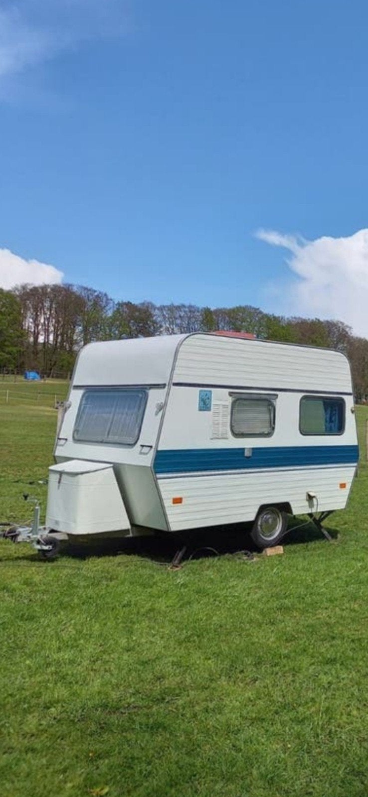 Caravan knaus komfort -750kg, klaar voor vakantie, Caravans en Kamperen, Particulier, Koelkast, Knaus