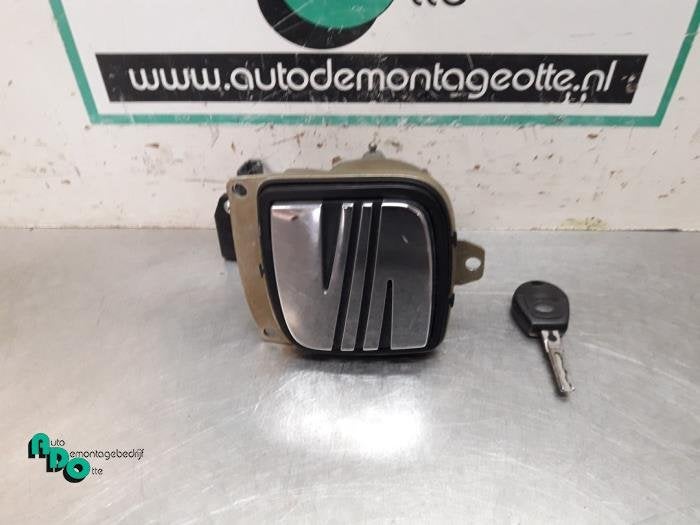 Handgreep Achterklep van een Seat Cordoba (Cordoba 02-), Auto-onderdelen, Gebruikt, -, -, Ophalen of Verzenden
