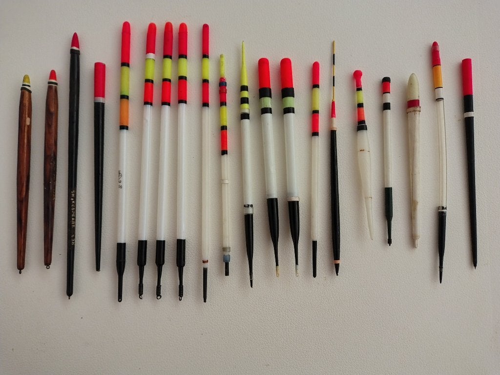LOT DOBBERS UIT TE KIEZEN   (2), Ophalen of Verzenden, Zo goed als nieuw, Dobber of Lood