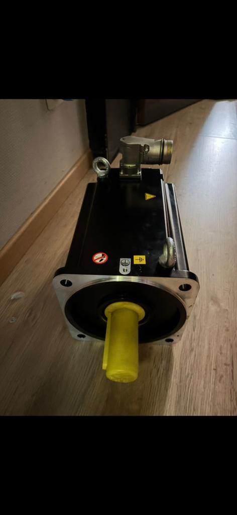 Schneider servo electromotor, Doe-het-zelf en Bouw, Motoren, Ophalen, Nieuw, Elektromotor