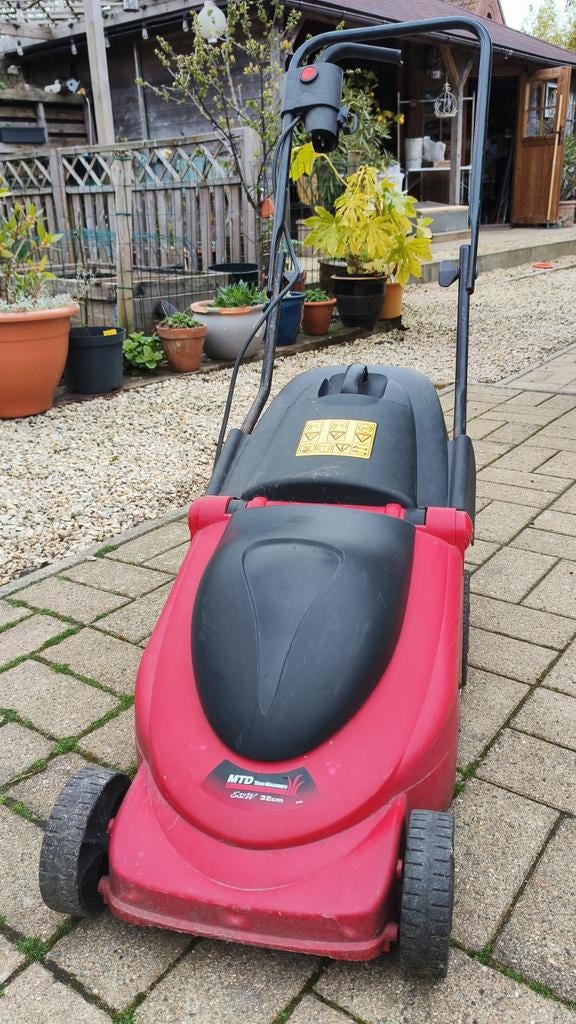 Grasmaaier MTD, Tuin en Terras, Ophalen, Gebruikt, Elektrische grasmaaier, Mtd