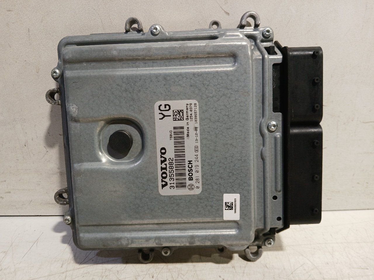 Computer motormanagement Volvo V60, Onderdelen@venauto.nl, Van der Ven Autorecycling B.V., Gebruikt, Ettenseweg 76, 4706 PB Roosendaal, The Netherlands