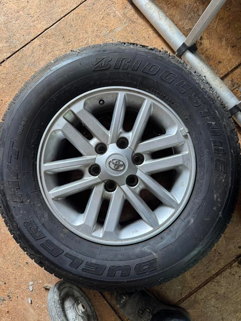 Velgen set toyota hilux, Ophalen, Band(en)