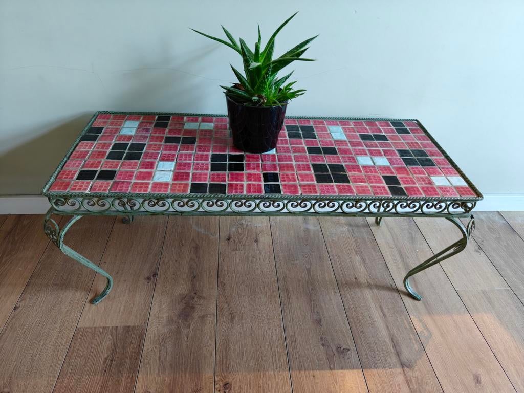 Table basse en mosaïque, Enlèvement, Utilisé