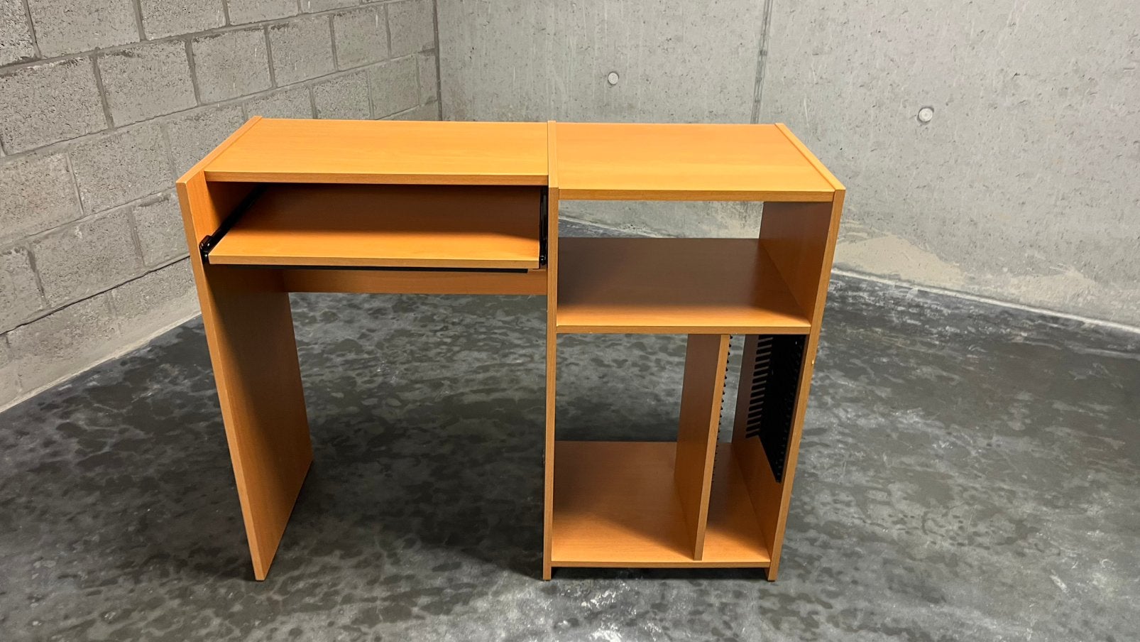 Bureau ordinateur, Enlèvement, Utilisé