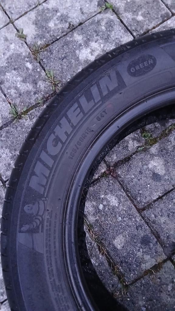 2 Pneus d'été MICHELIN 185/60 R15 84H — excellent état !, 15 pouces, Véhicule de tourisme, Pneus été, 185 mm