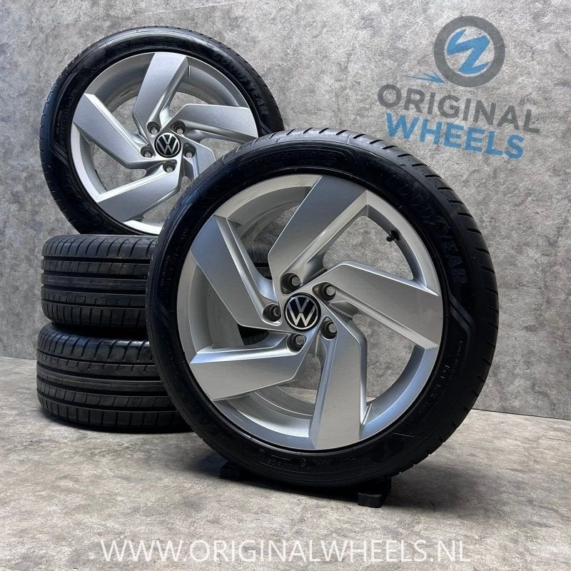 17 inch originele Richmond GTI velgen + zomerbanden Volkswag, Autos : Pièces & Accessoires, Pneus et Jantes, Pneus été, -, 17 pouces