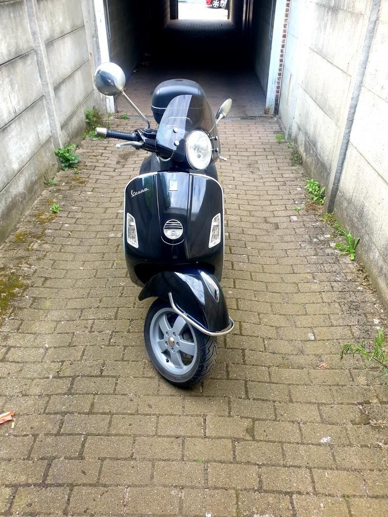 Vespa Piaggio 125cc GTS avec permis de conduire B, Enlèvement ou Envoi