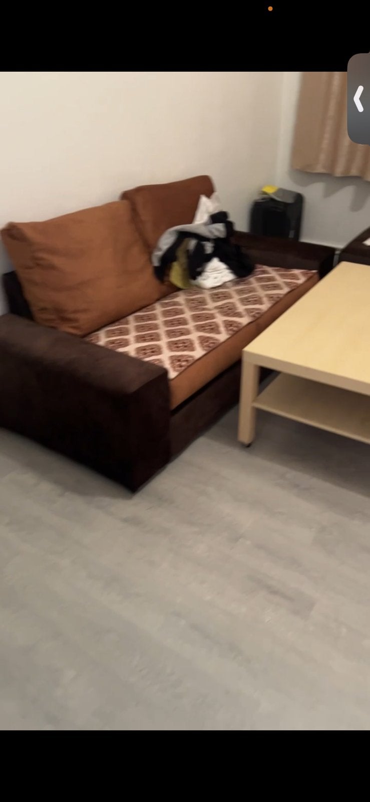 Canape a vendre urgent, 75 à 100 cm, 200 à 250 cm, Comme neuf, Enlèvement