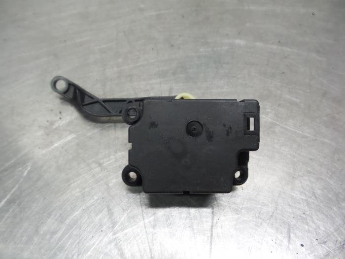 Kachelklep Motor van een Opel Vectra (Vectra C 02-), Auto-onderdelen, Gebruikt, -, -, Opel