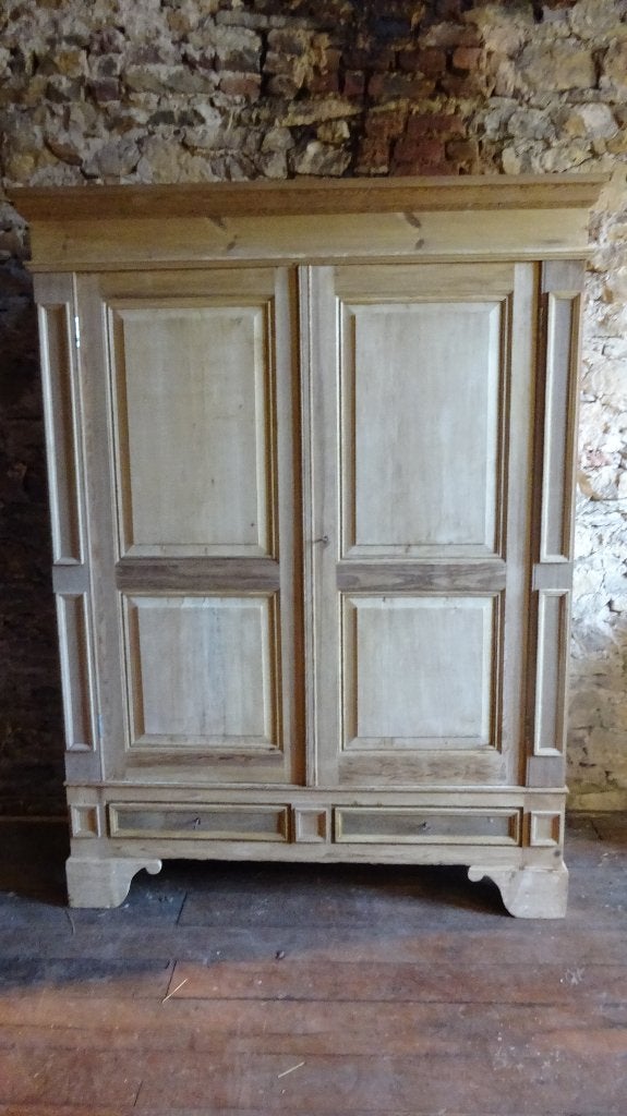 Garde-robe ancienne en pin et tilleul, Enlèvement, Utilisé, Pin