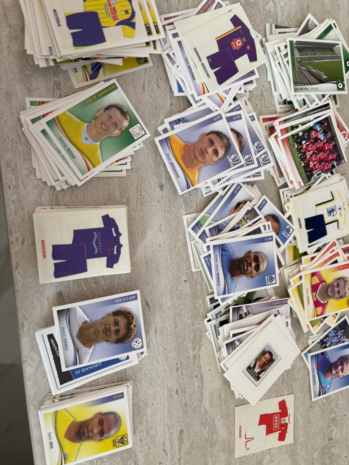 Panini football 2010 belgique 526 stickers, Envoi, Comme neuf