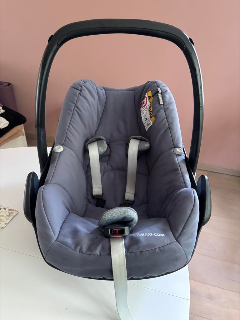 Maxi Cosi Pebble Plus (incl verkleiner, aero move, overtrek), Kinderen en Baby's, Autostoeltjes, Gebruikt, Maxi-Cosi, 0 t/m 13 kg
