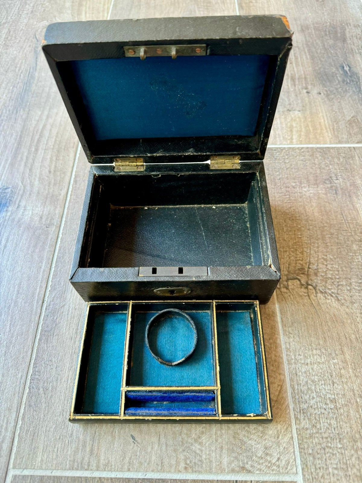 ANCIENNE BOÎTE À BIJOUX, Enlèvement ou Envoi