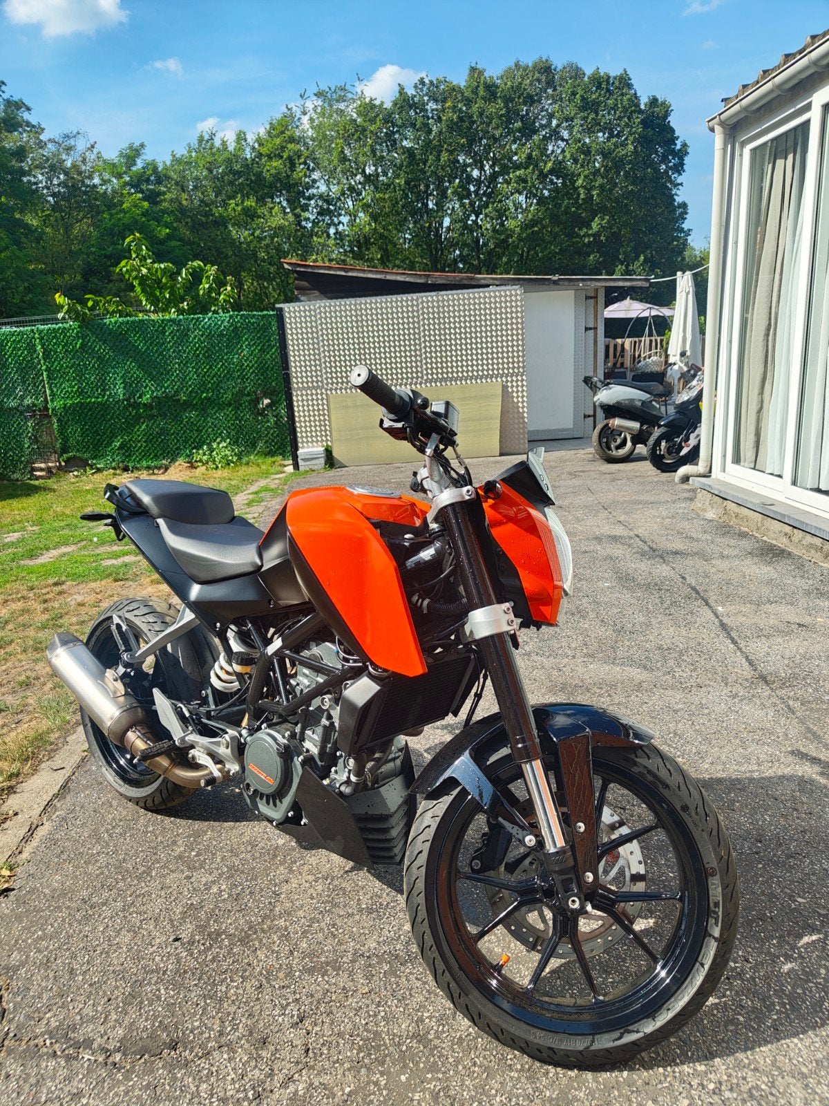 KTM Duke 125, Motoren, Particulier