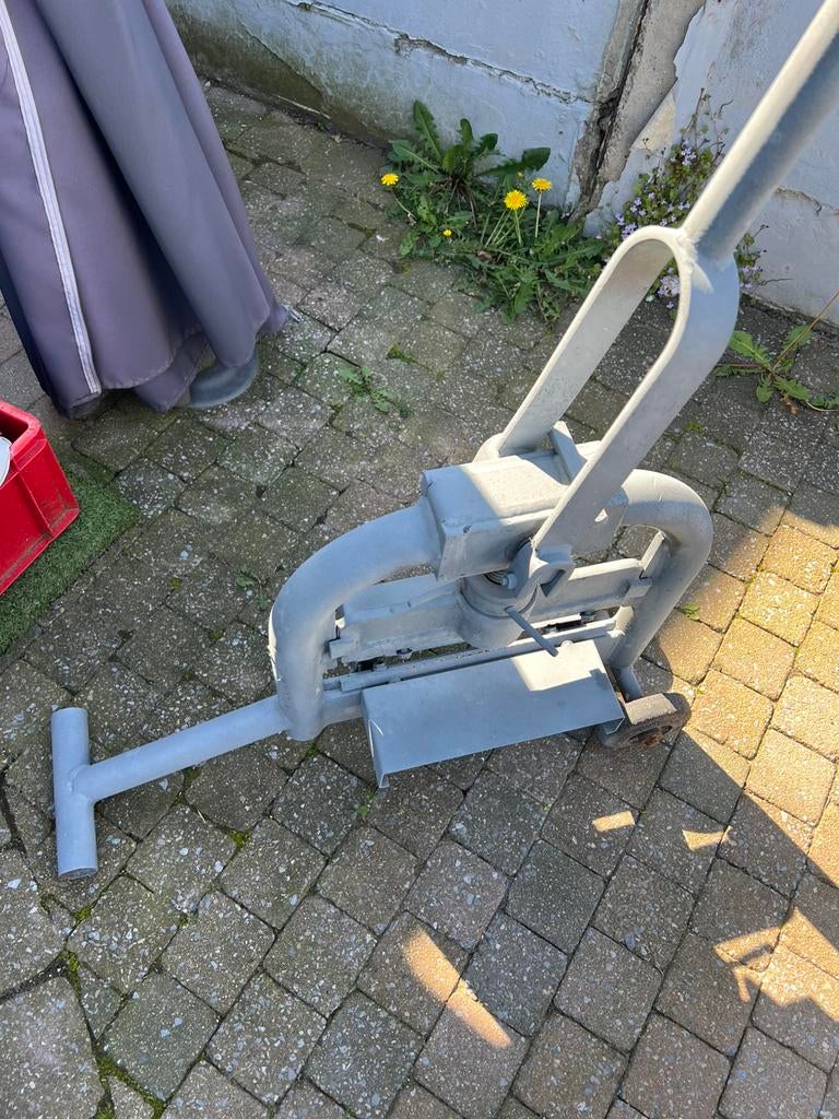 Steenknipper, Doe-het-zelf en Bouw, Ophalen, Zo goed als nieuw