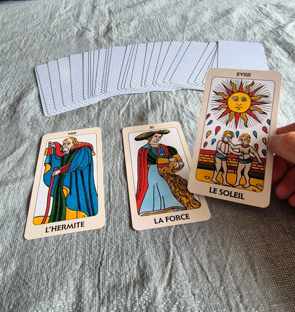 Voyance et tarot : tirage personnalisé + vocal 15€