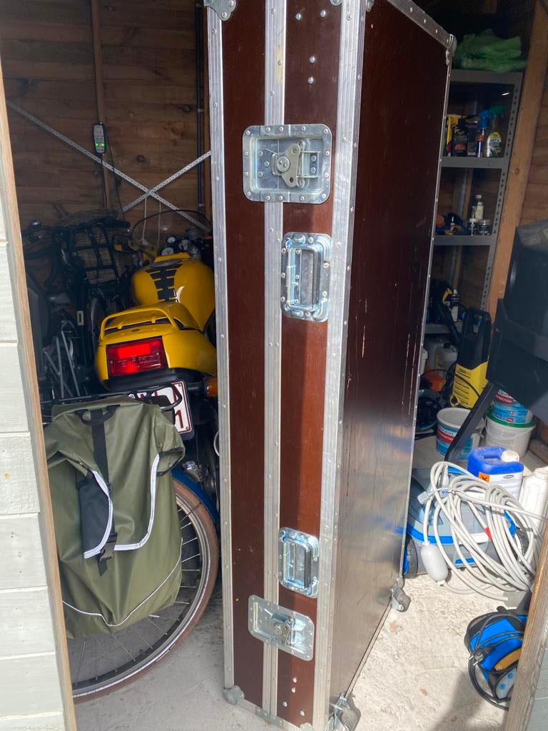 Grote flightcase, Ophalen, Gebruikt