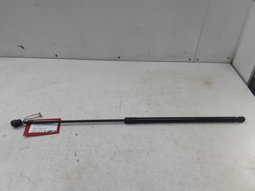 VERIN DE CAPOT Volkswagen Golf V (1K1) (1KO823359A), Volkswagen, Mevr. I. Hauben, Utilisé, Rue de l'Espoir 34 34
4030  GRIVEGNÉE, BE
