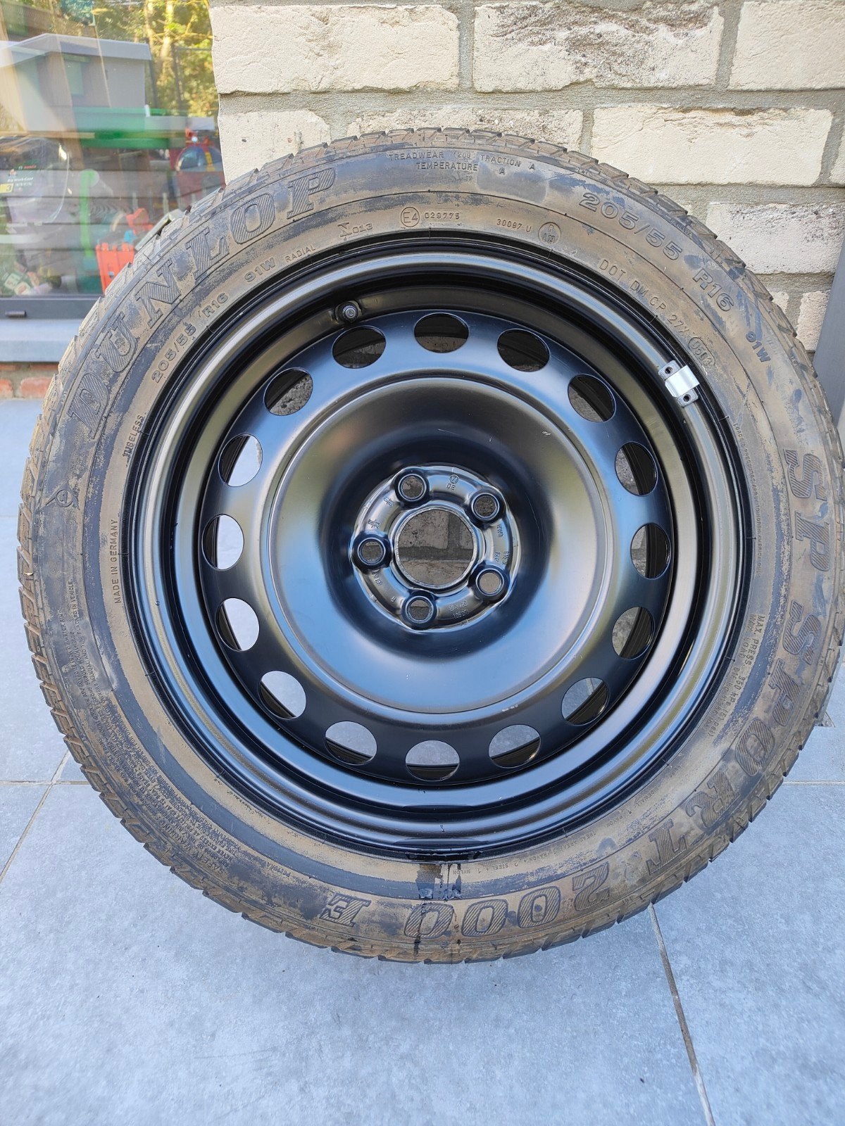 Roue de secours 16 pouces VW VAG ( 205/55 R16 ), Enlèvement