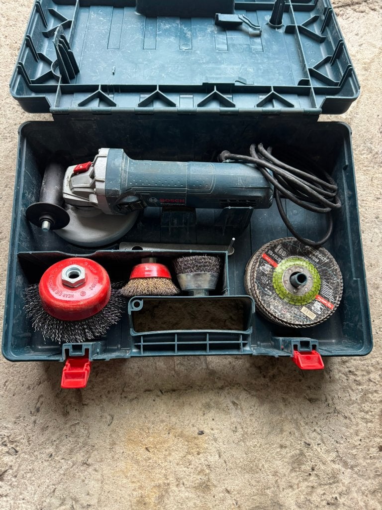 Haakse slijper Bosch Proffesional, Ophalen, Zo goed als nieuw, 700 tot 1000 watt, Haakse handslijpmachine