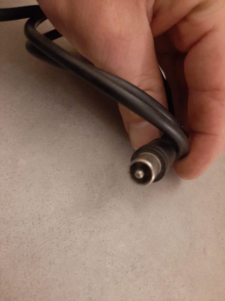 E-bike oplader 24V (29,4V 3A) – RCA - getest 100% OK, Gebruikt, Kinderfiets, Overige typen, Ophalen of Verzenden