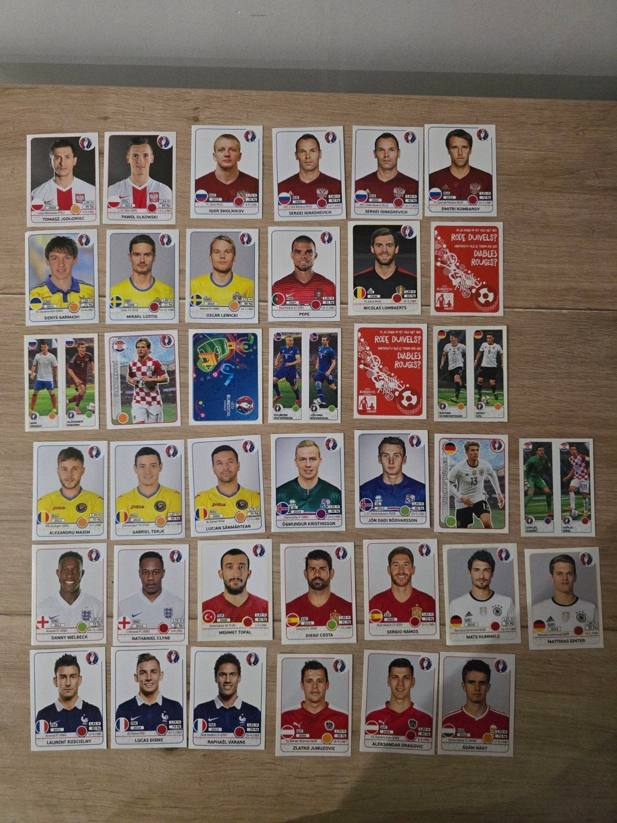 Lot 38 stickers Panini UEFA Euro 2016 France – football 2016, Collections, Enlèvement ou Envoi