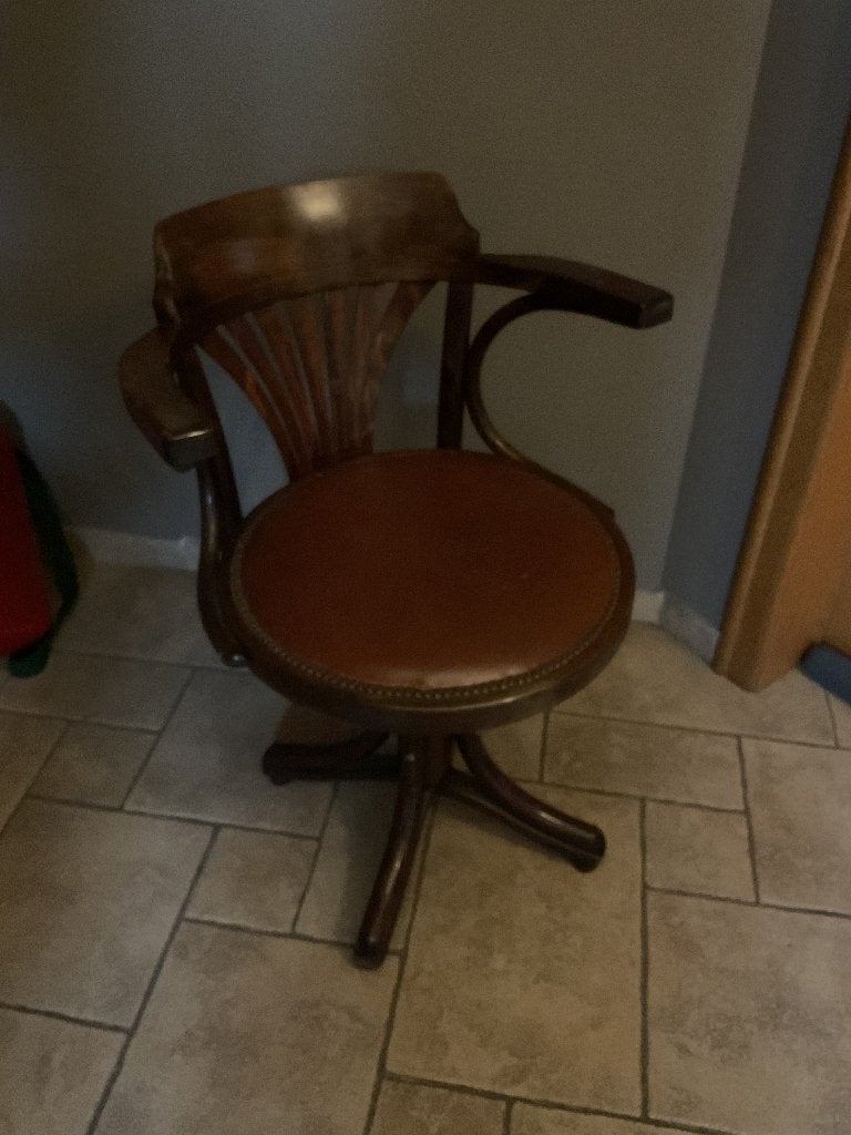 Klassieke Engelse bureaustoel, Antiek en Kunst, Ophalen