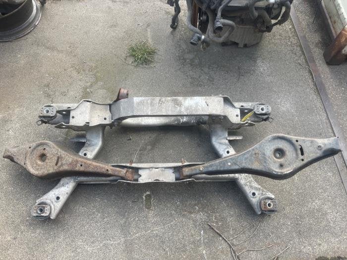 Arbre entraînement roue avant d'un Volkswagen Passat, Volkswagen, -, 3 mois de garantie, Utilisé