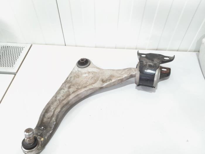 Draagarm links-voor van een Landrover Evoque, -, -, Ophalen of Verzenden, -