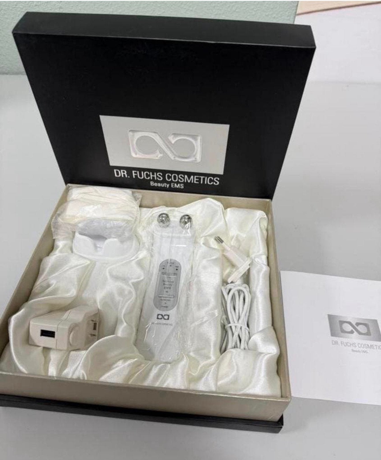Dr. Fuchs Beauty EMS Huidverjongings machine apparaat Nieuw, Ophalen of Verzenden, Nieuw, Gehele gezicht